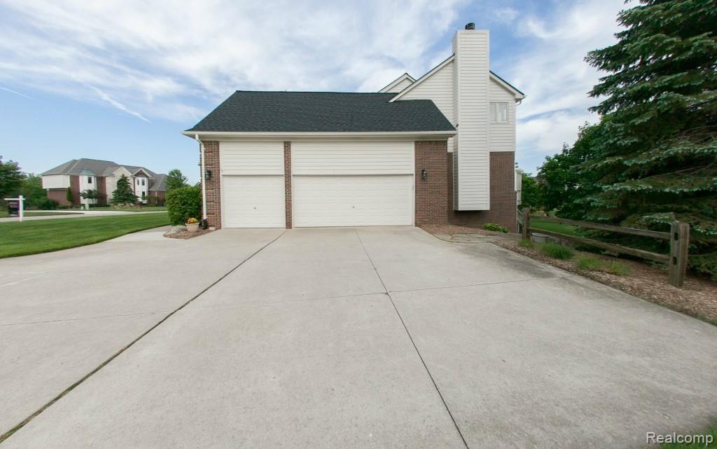 3773 Fawn Drive Rochester, MI 48306 - Photo 10 of 63 Fawn Print-108.jpg