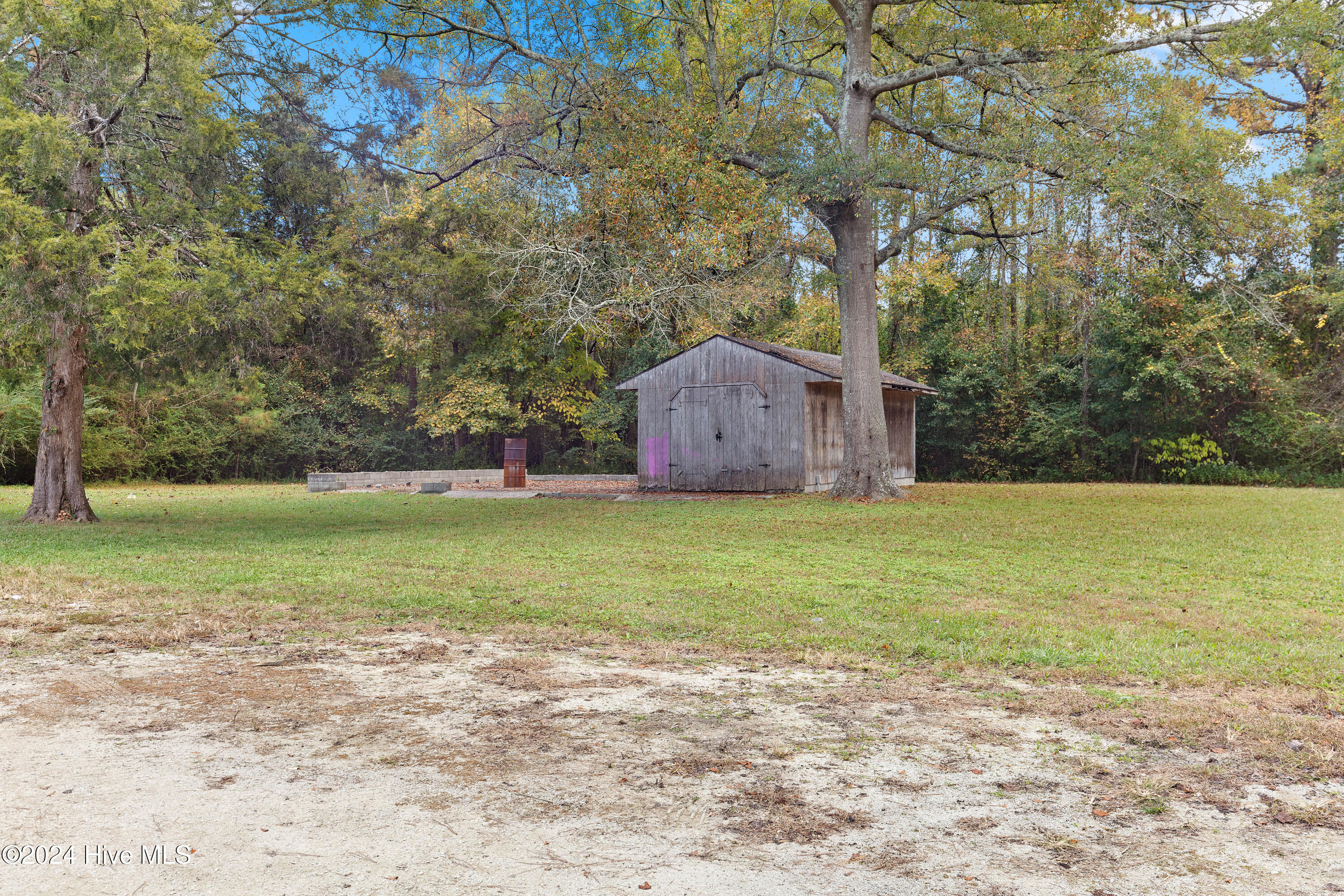178 Barbee Road Richlands, NC 28574 - Photo 31 of 36 Shed/Workshop