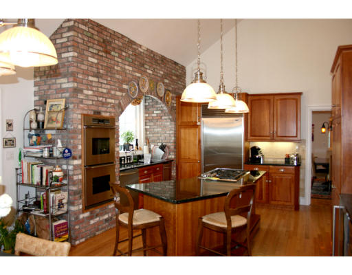 82 Ford Road Sudbury, MA 01776 - Photo 7 of 30 Gallery Image 7