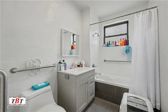 $2,100,000 | 1602 Avenue R | Homecrest