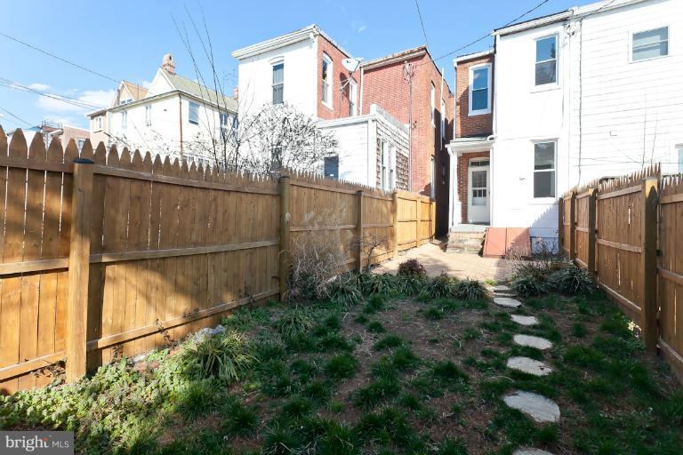 3636 Roland Avenue Baltimore, MD 21211 - Photo 19 of 30 Exterior (Rear)