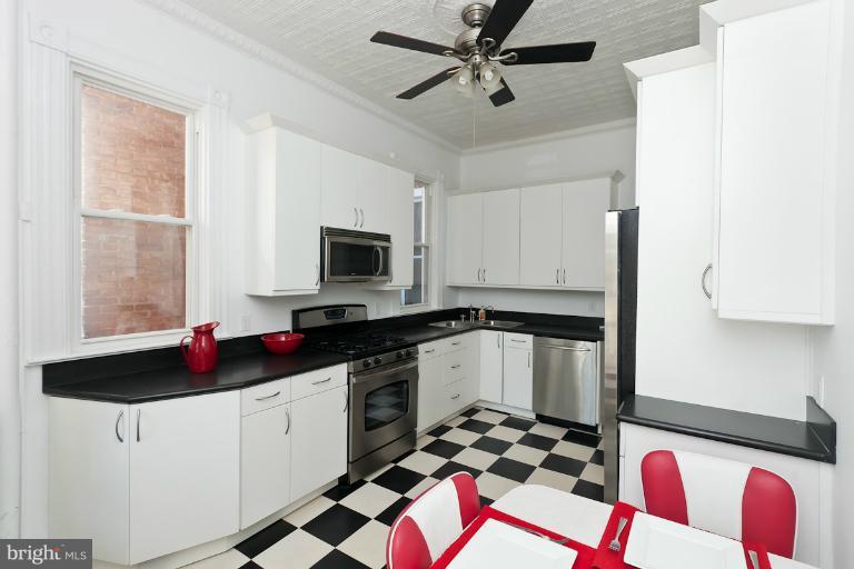 3636 Roland Avenue Baltimore, MD 21211 - Photo 23 of 30 Kitchen