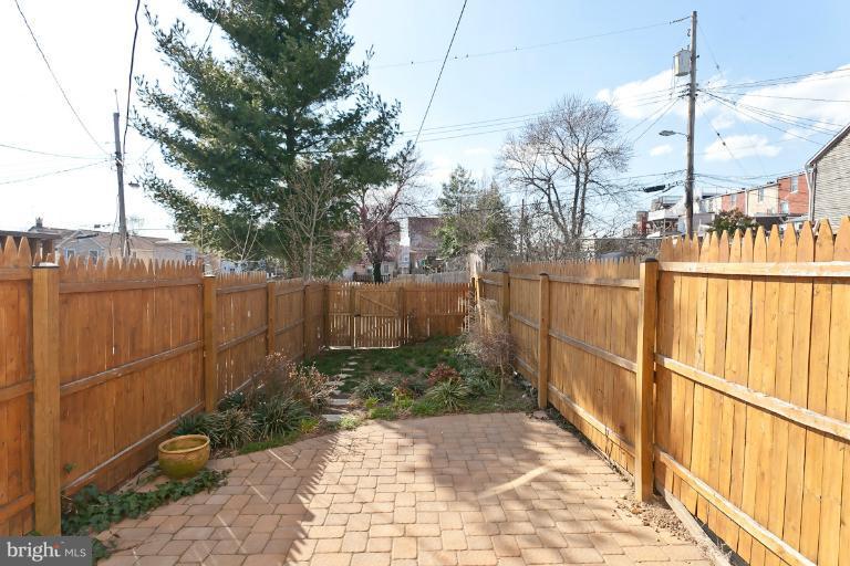 3636 Roland Avenue Baltimore, MD 21211 - Photo 25 of 30 Exterior (Rear)