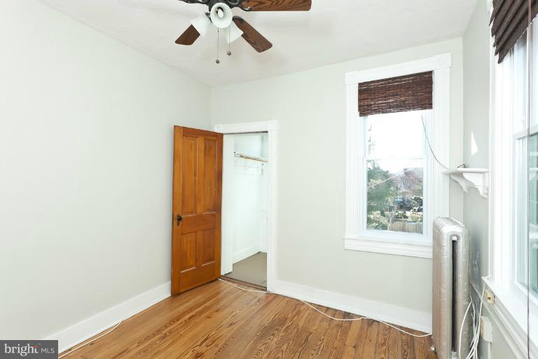3636 Roland Avenue Baltimore, MD 21211 - Photo 10 of 30 Bedroom