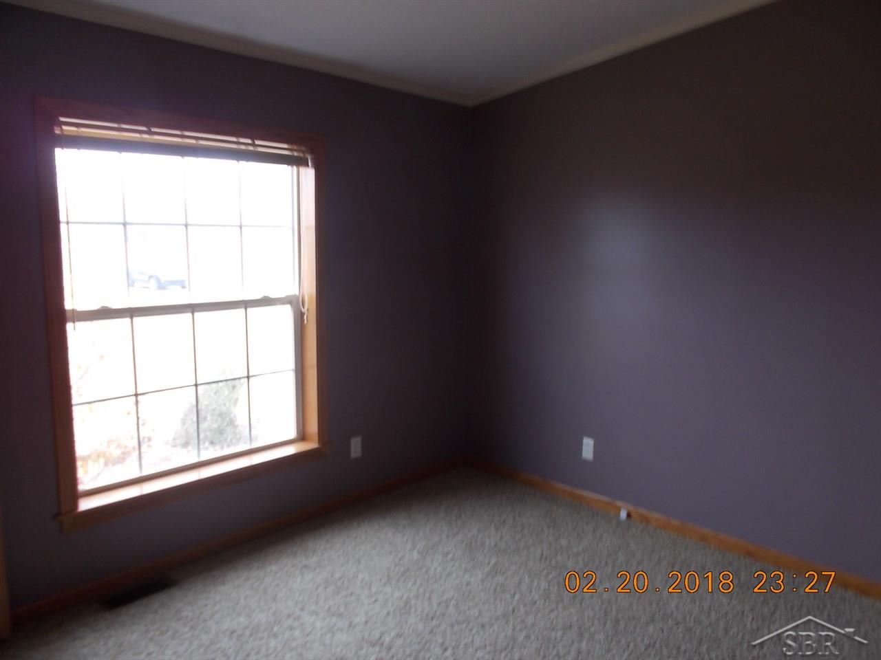 10799 West Gary Road Chesaning, MI 48616 - Photo 9 of 11 31341037-8.JPG