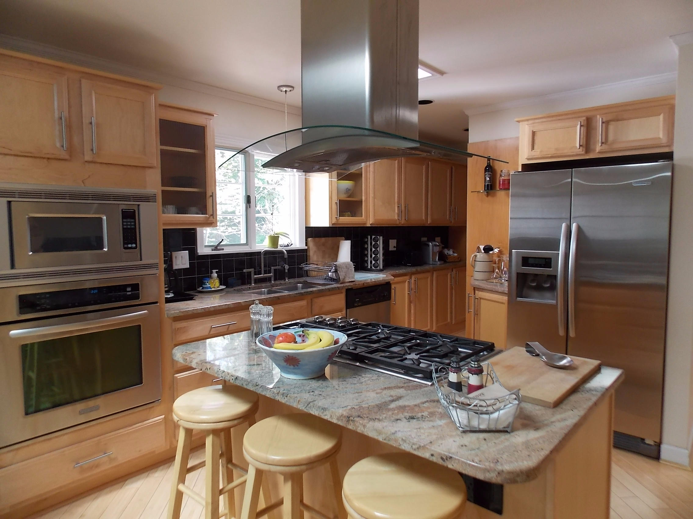 2216 Blenheim Road Southwest Roanoke, VA 24015 - Photo 3 of 23 Kitchen