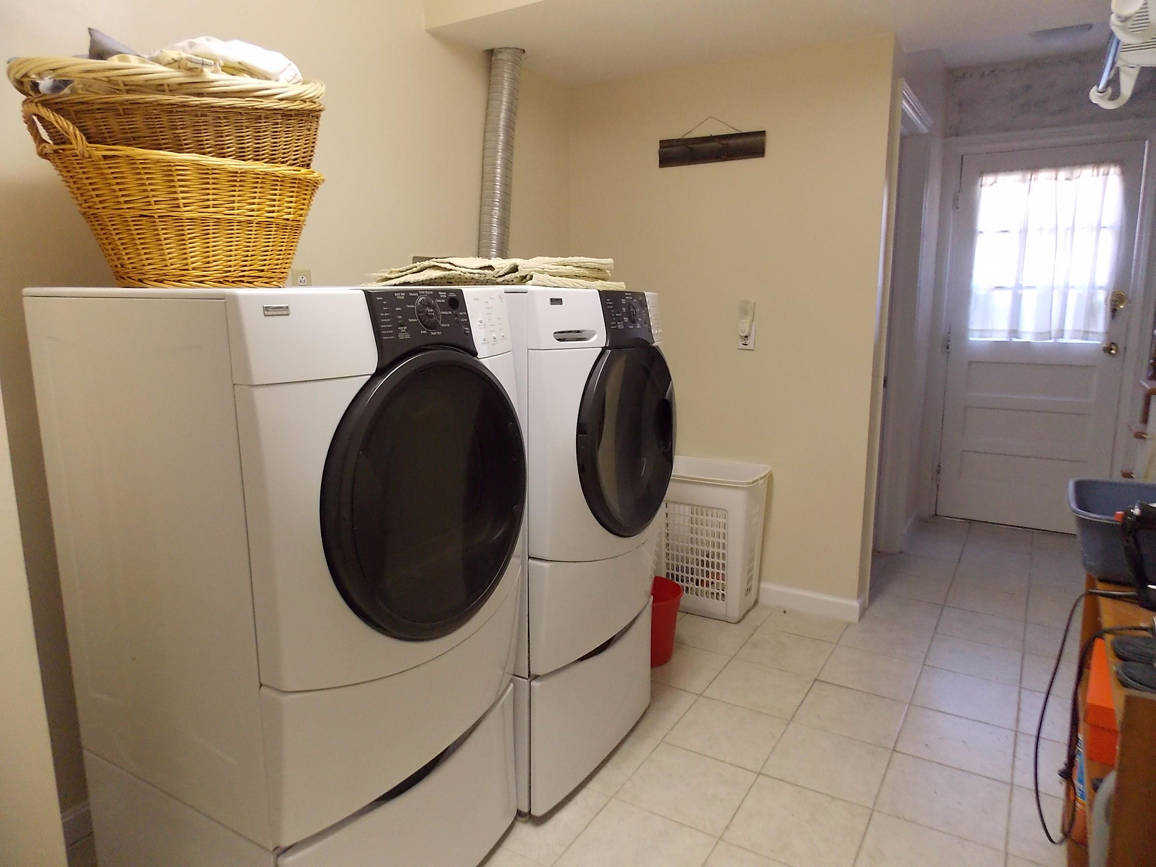 2216 Blenheim Road Southwest Roanoke, VA 24015 - Photo 23 of 23 Laundry