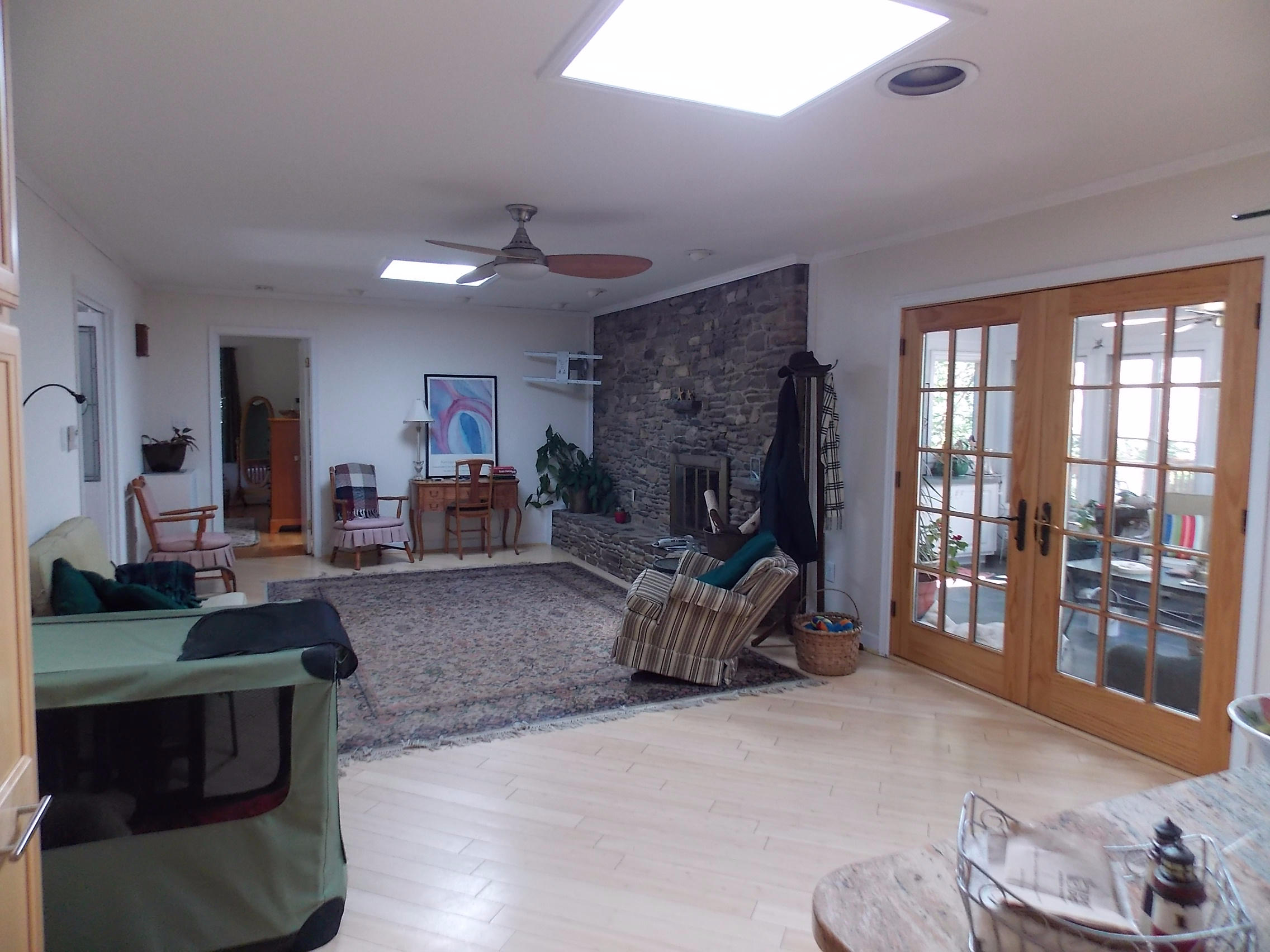 2216 Blenheim Road Southwest Roanoke, VA 24015 - Photo 4 of 23 Upper Family Room