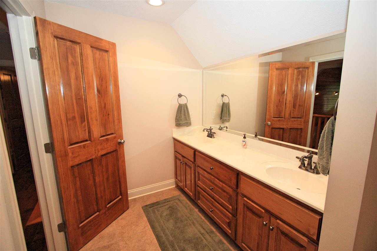 6810 Oakley Palestine Road Raymond, MS 39154 - Photo 34 of 43 Upstairs bath has double vanities