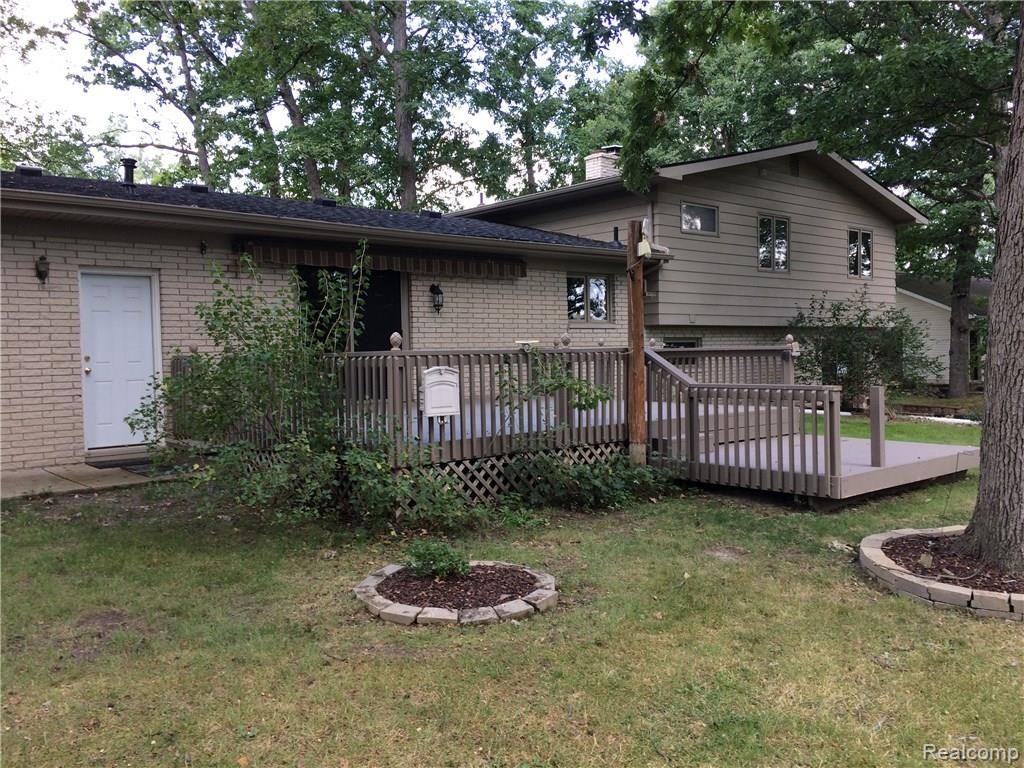 2290 Oak Grove Road Howell, MI 48855 - Photo 7 of 34 IMG_2250.JPG