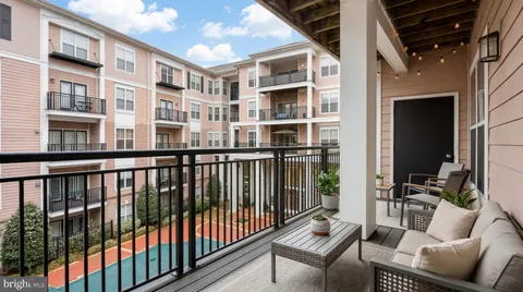 $439,900 | 501 Hungerford Drive, Unit 270, Rockville, MD 20850