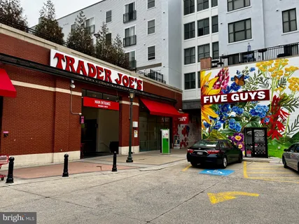 $439,900 | 501 Hungerford Drive, Unit 270, Rockville, MD 20850