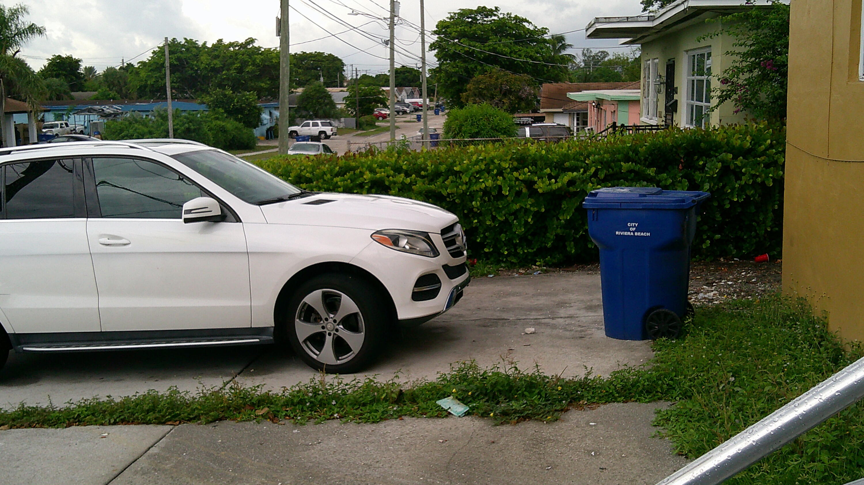 900 West 9th Street Riviera Beach, FL 33404 - Photo 12 of 29 DSCF0058 (1)