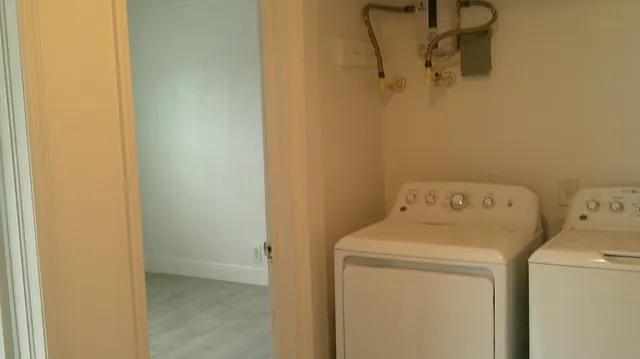 $1,900 | 900 West 9th Street, Riviera Beach, FL 33404