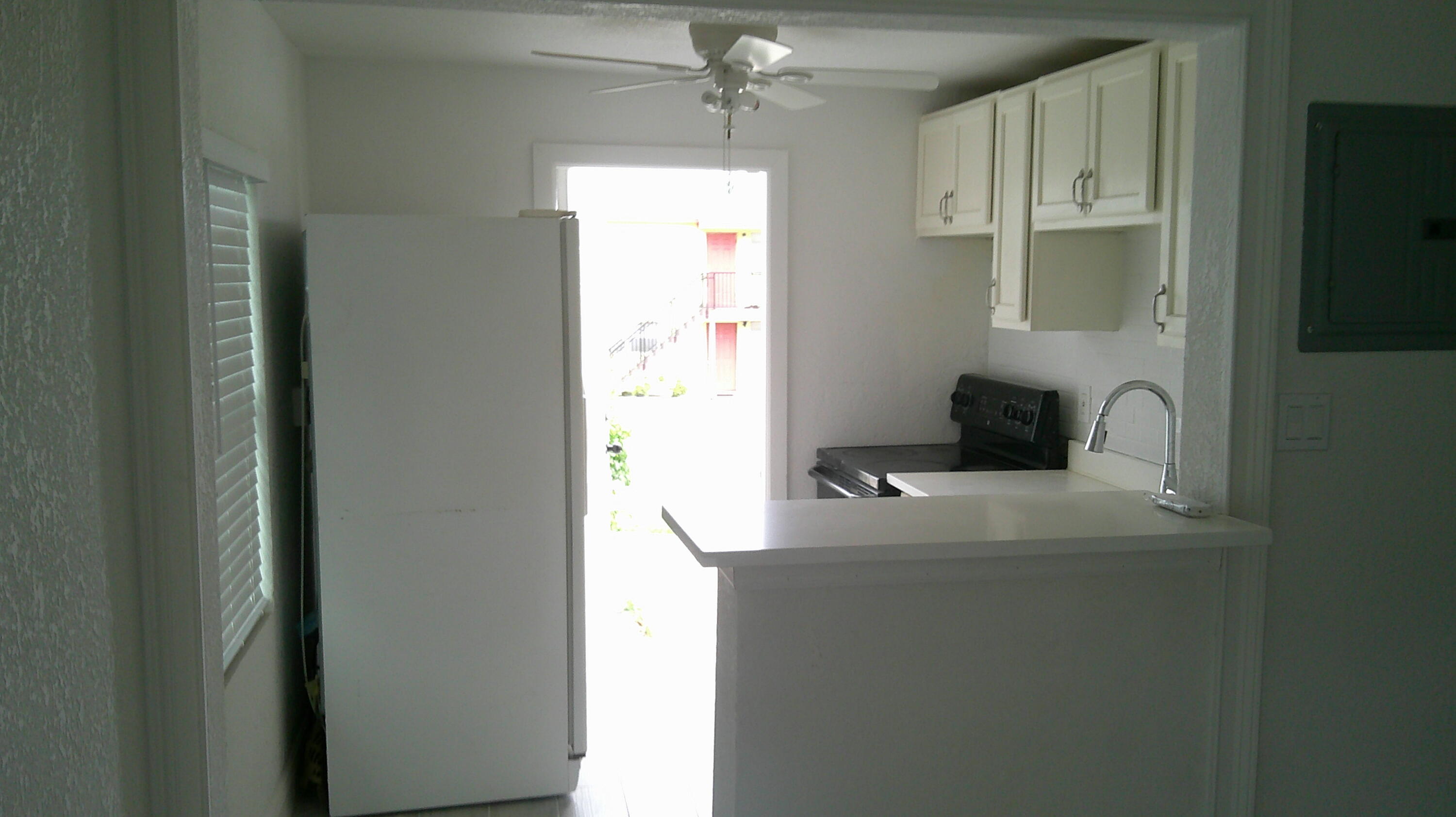 900 West 9th Street Riviera Beach, FL 33404 - Photo 14 of 29 DSCF0019