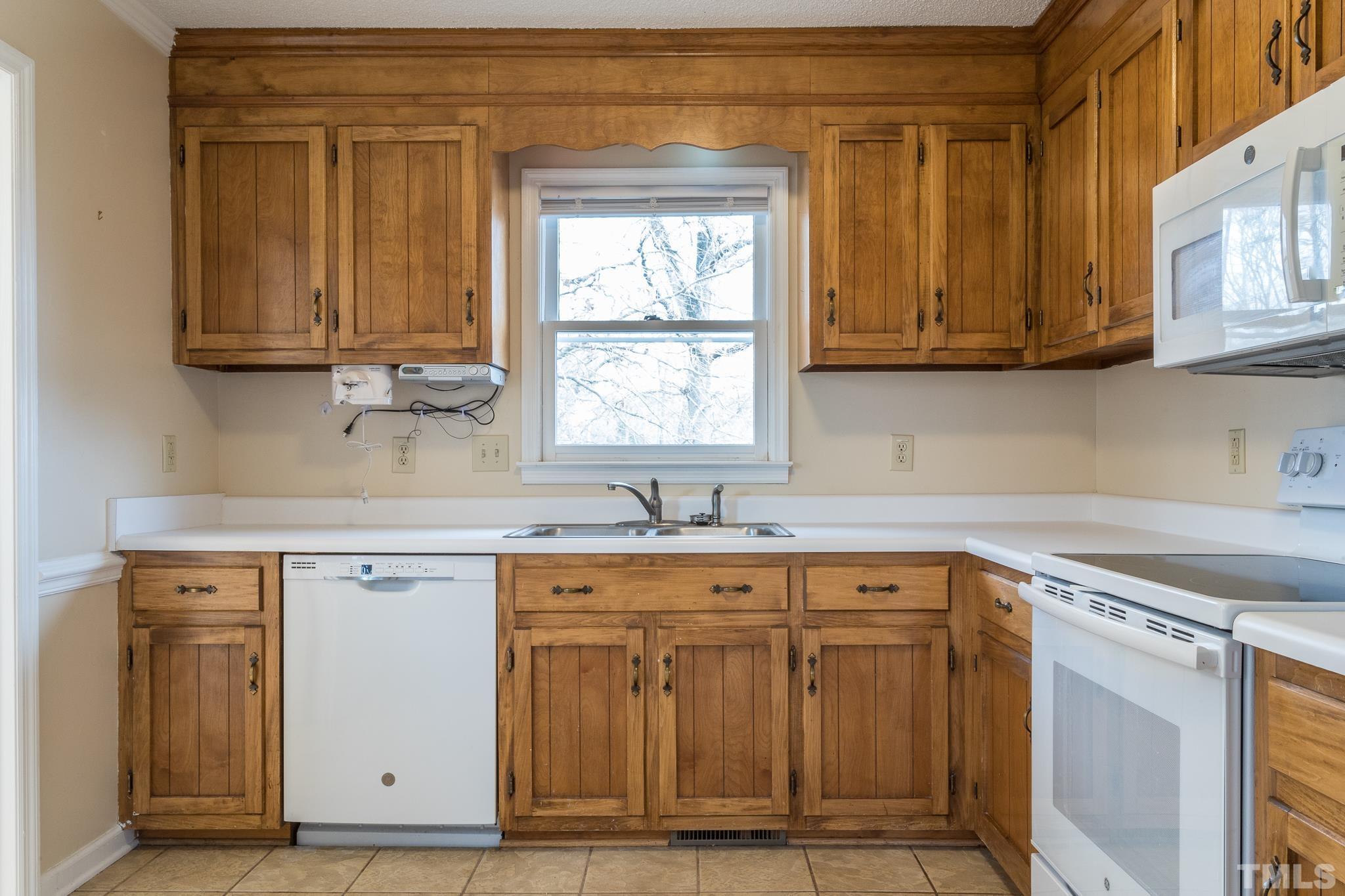 271 Hawk Road Sanford, NC 27330 - Photo 12 of 36 Gallery Image 12