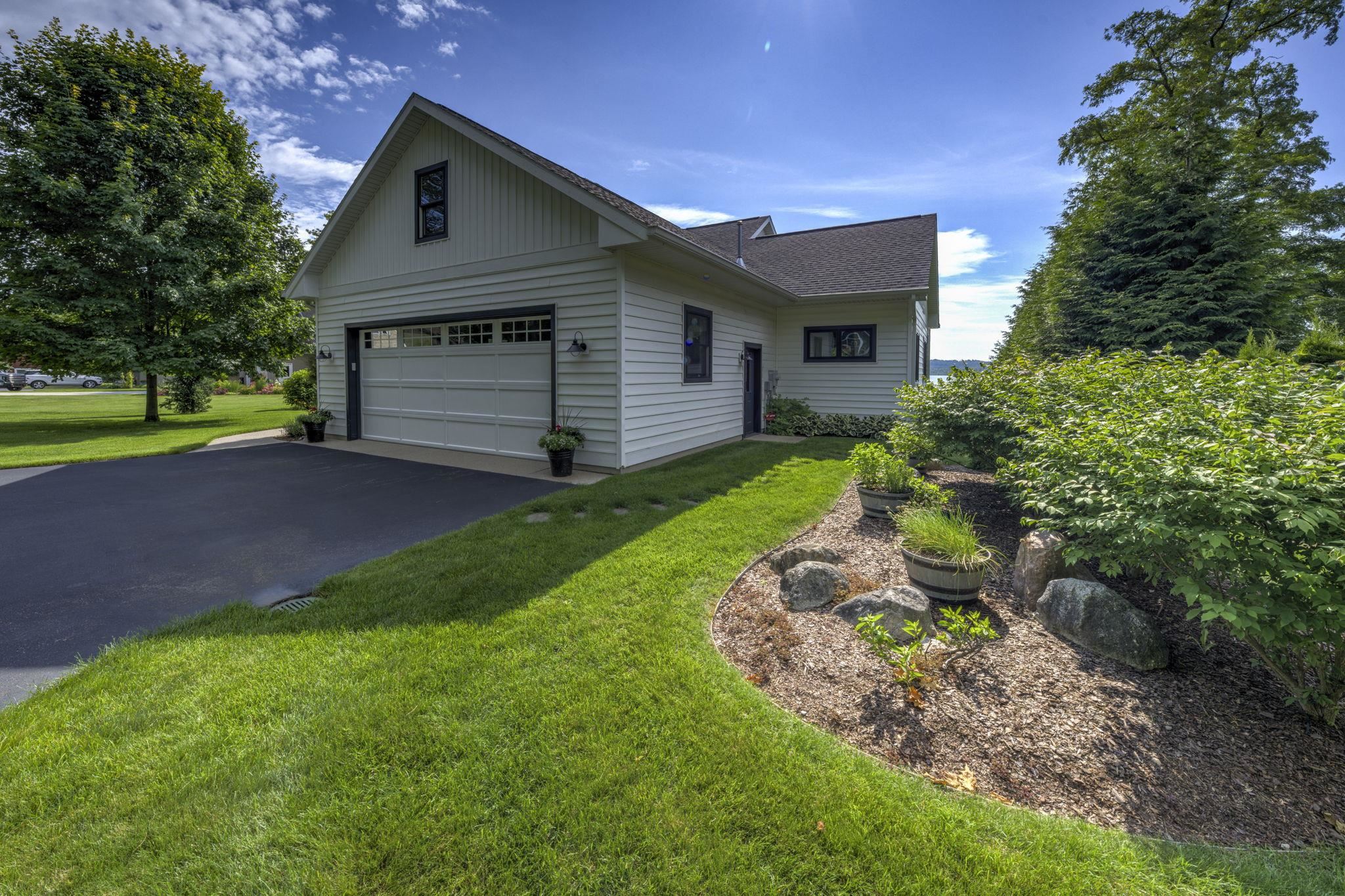 7802 South Lakeview Road Traverse City, MI 49684 - Photo 64 of 72 1937768-4ef0002b-f50f-4133-bc68-11887a85fbf4.JPG