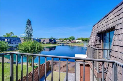 $199,900 | 15406 East Pond Woods Drive, Unit 15406, Tampa, FL 33618