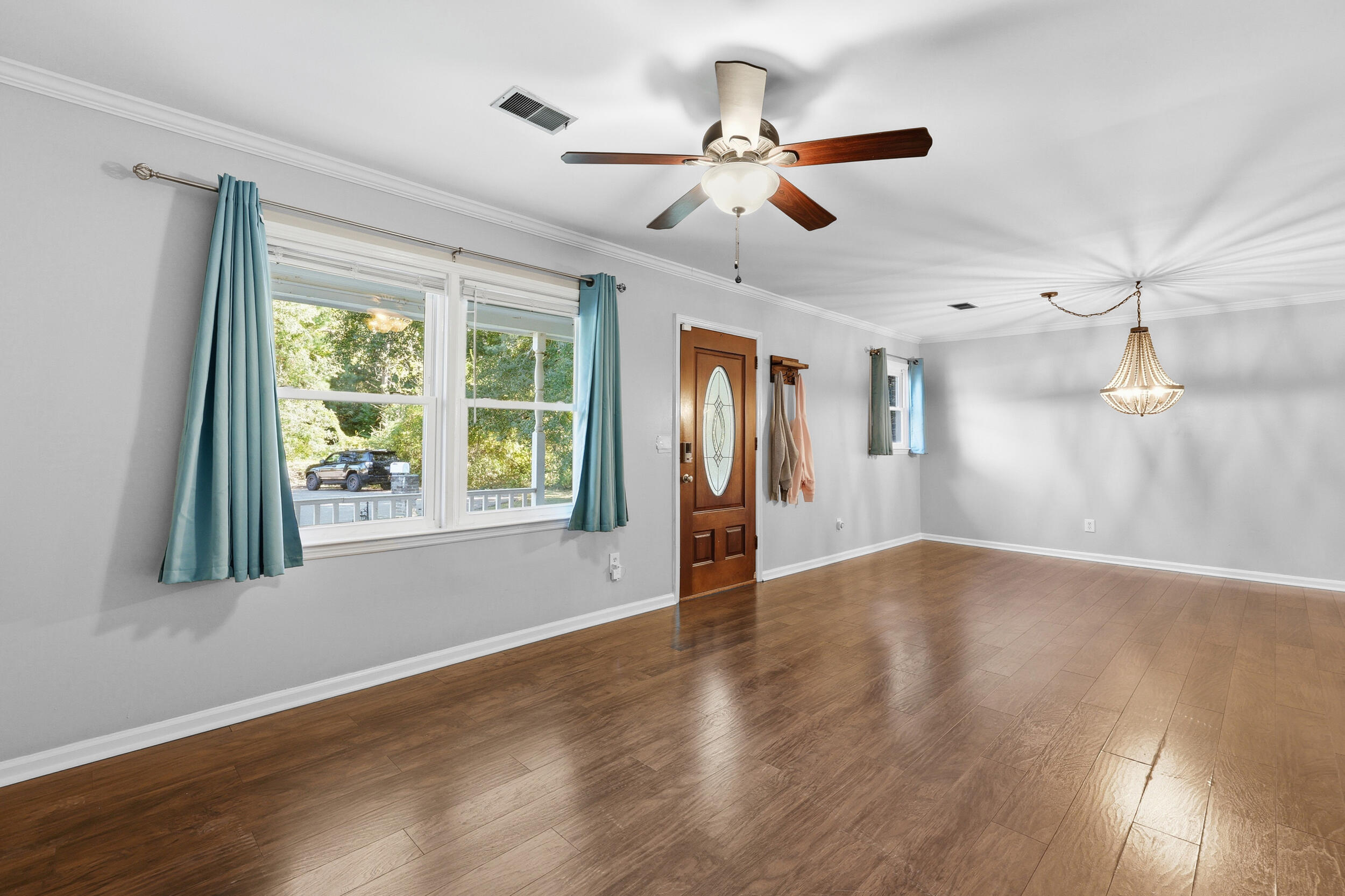 120 Rosa Street Summerville, SC 29483 - Photo 8 of 40 8_ru4a7383