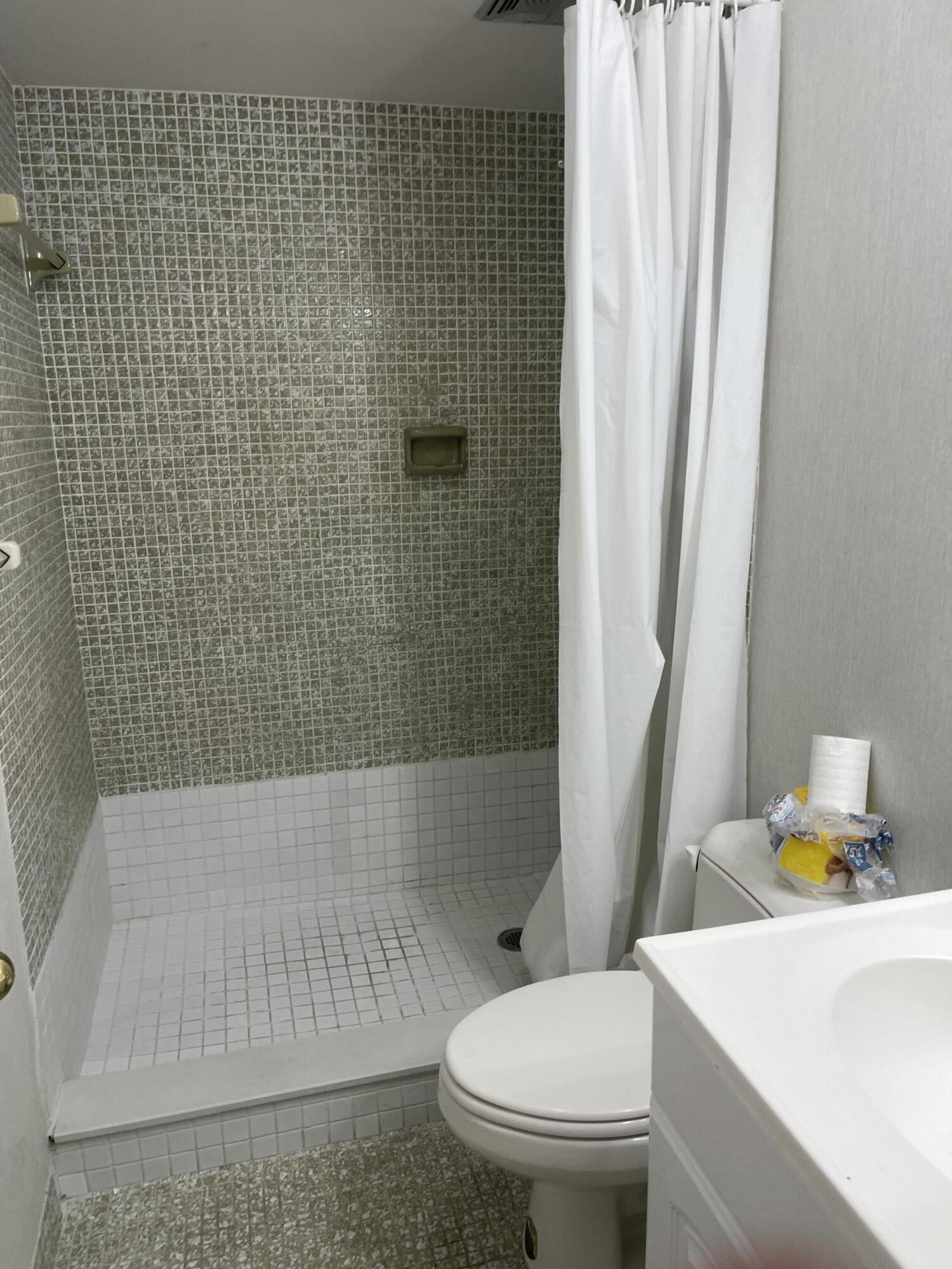 22735 Southwest 66th Avenue, Unit 207 Boca Raton, FL 33428 - Photo 14 of 21 IMG_9887