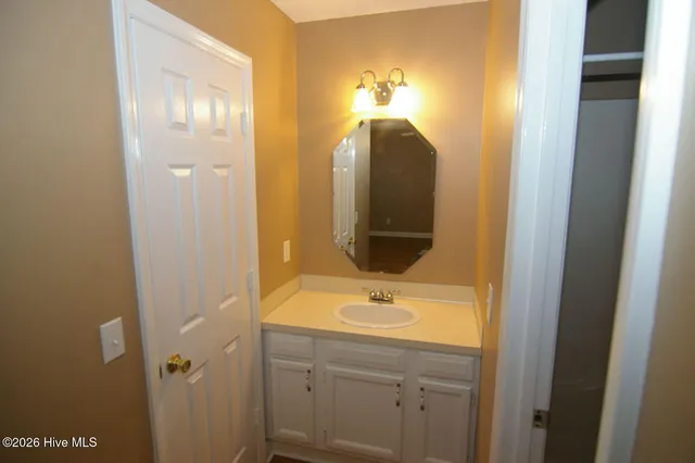 $1,500 | 1968 Quail Ridge Road, Unit B, Greenville, NC 27858