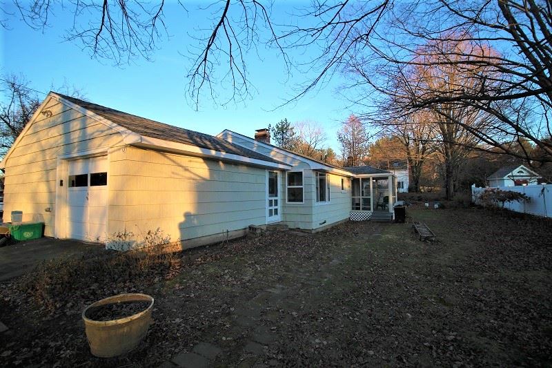 3 Hartswood Road Dover, NH 03820 - Photo 3 of 19
