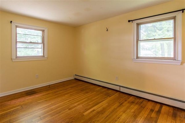 289 Lee Hook Road Lee, NH 03861 - Photo 14 of 23 Gallery Image 14