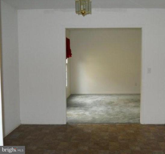 5 Morrisway Road Owings Mills, MD 21117 - Photo 2 of 20 Living Room