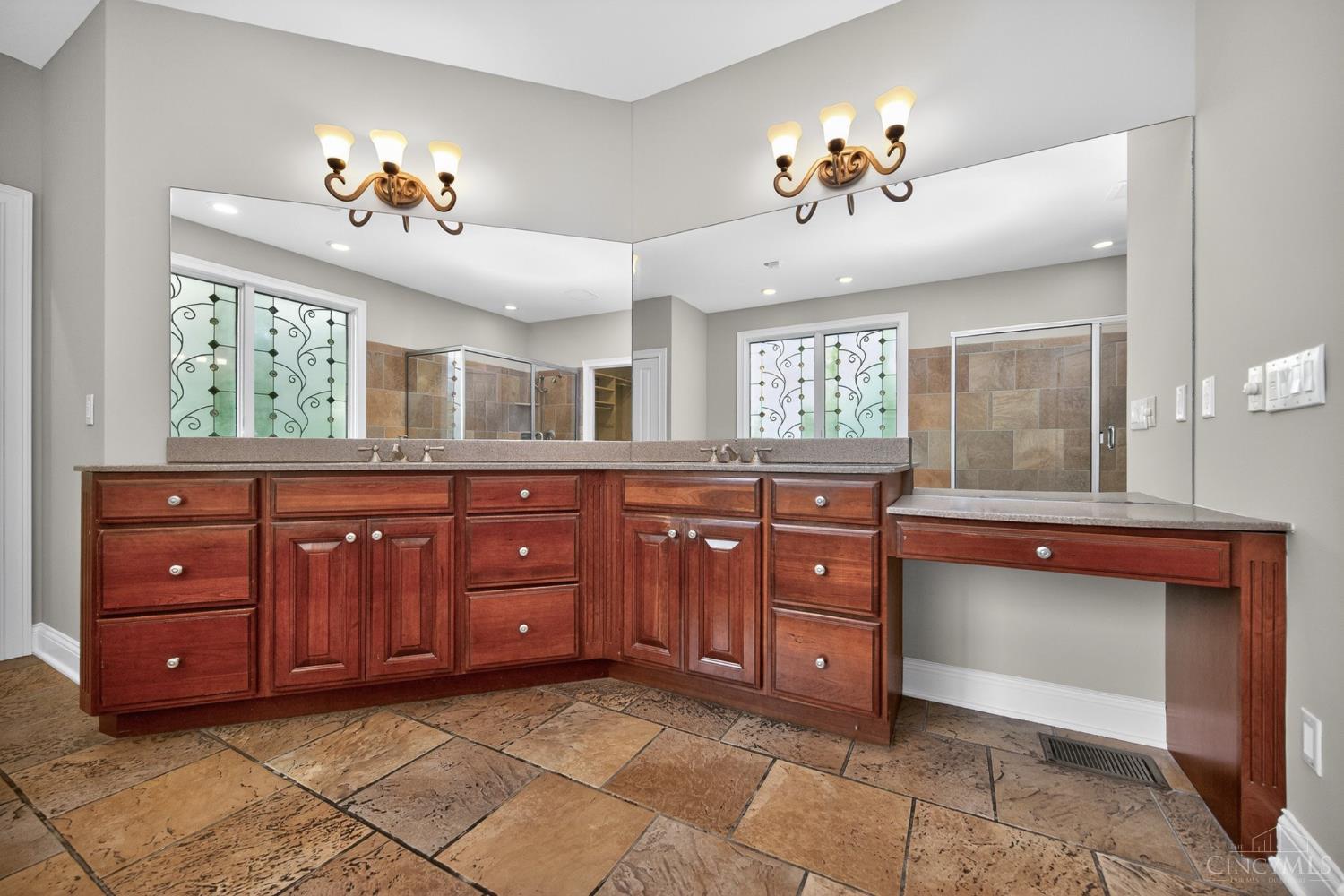 6607 Red Hawk Court Maineville, OH 45039 - Photo 20 of 74