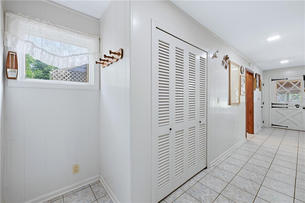 612 Methodist Road Greenville, PA 16125 - Photo 15 of 48 UNIVERSAL HALLWAY ENTRY/SHOWING DUTCH DOORS TO SCREENED PATIO