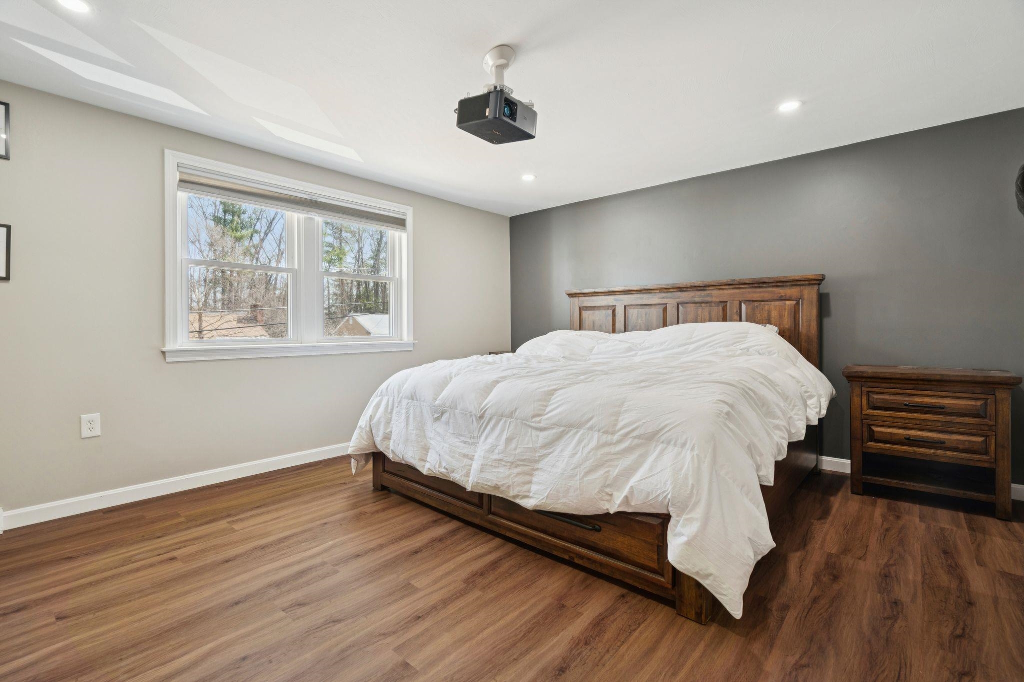 10 Hampton Drive Nashua, NH 03063 - Photo 13 of 28