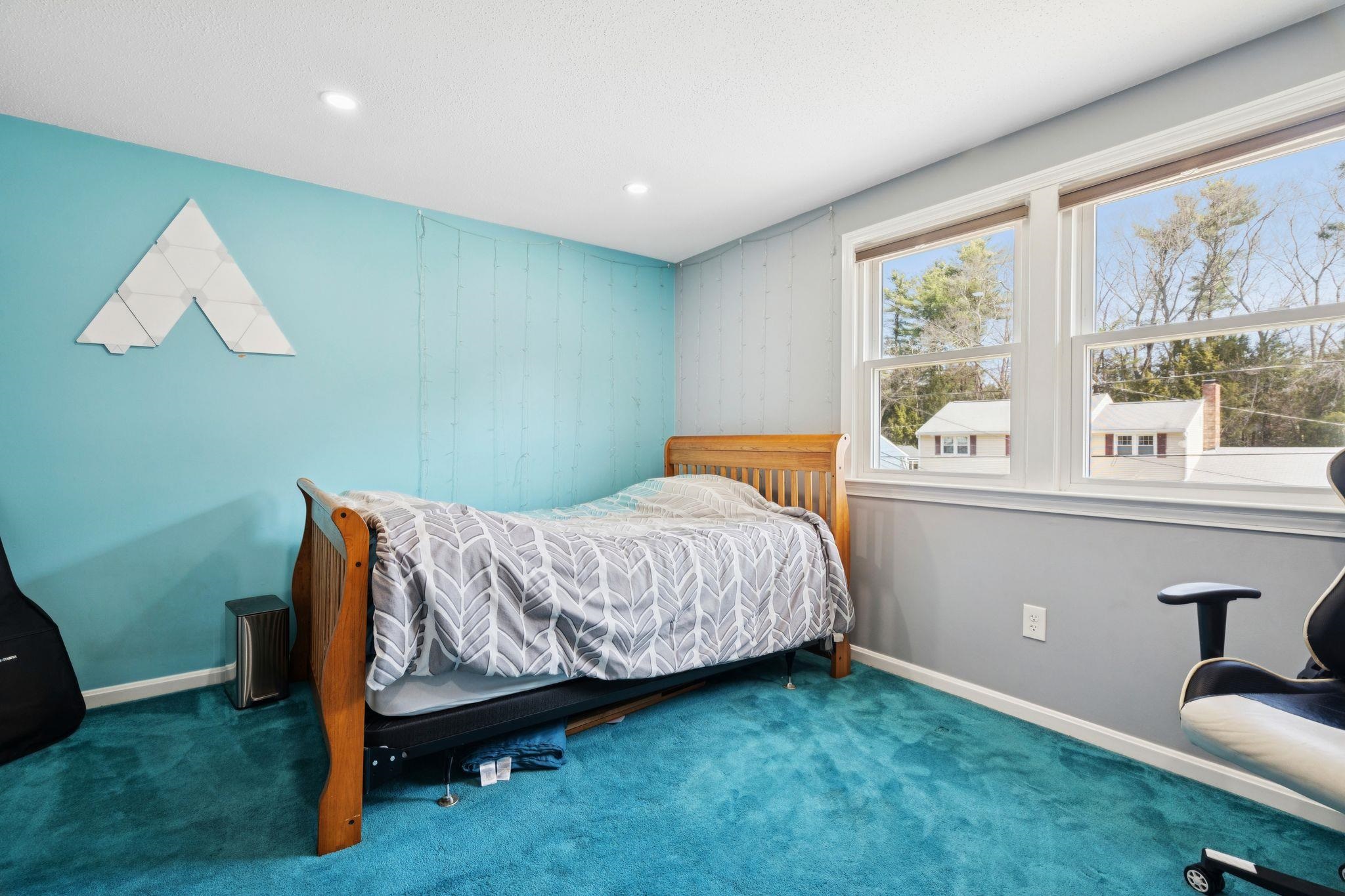 10 Hampton Drive Nashua, NH 03063 - Photo 15 of 28