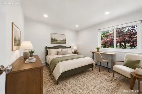 $295,000 | 1270 Wisconsin Street, Unit 211, Lake Geneva, WI 53147