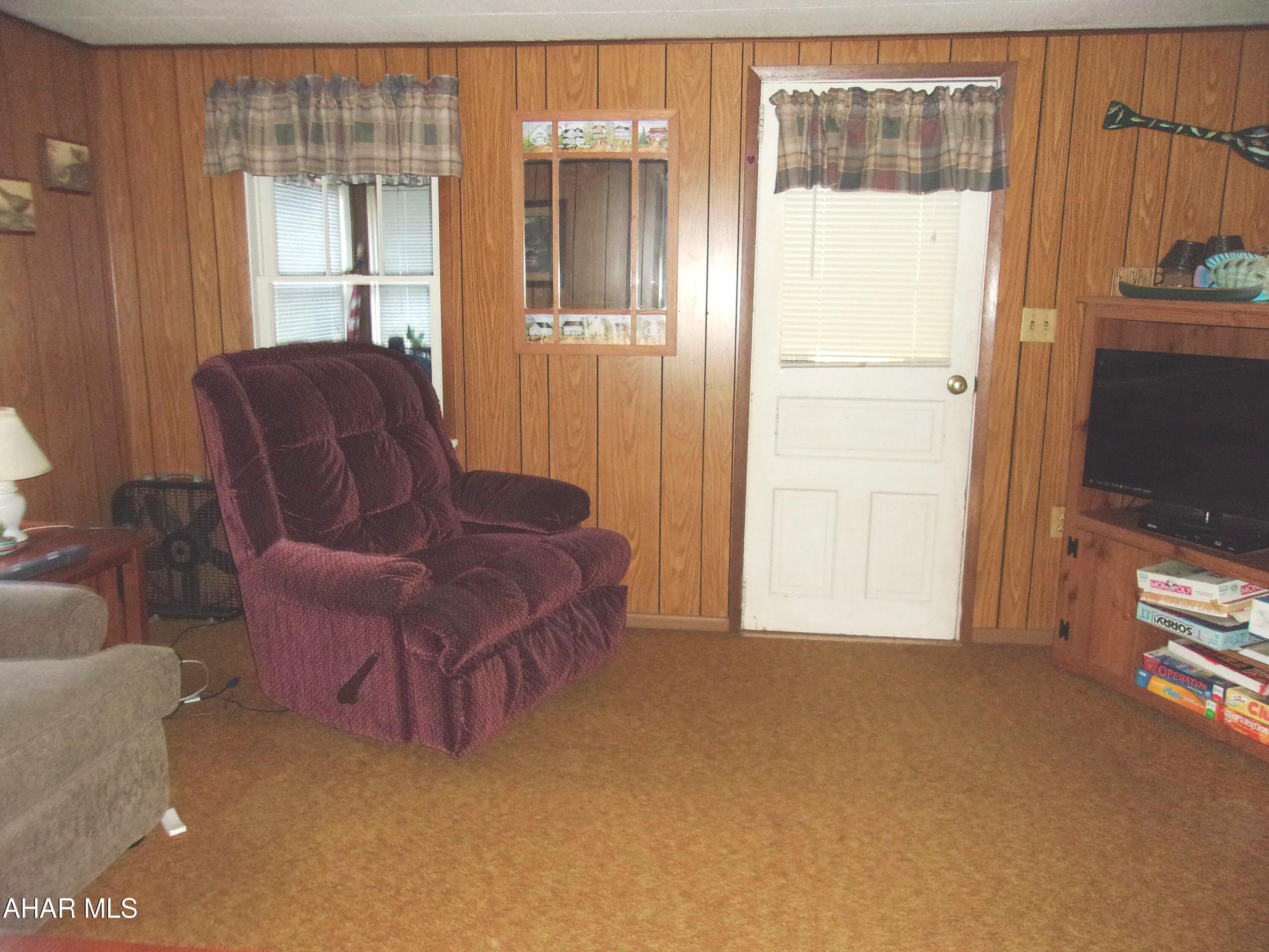 310 Locust Beach Road Everett, PA 15537 - Photo 12 of 35