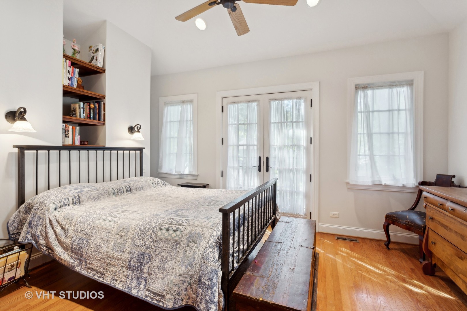 2313 Thayer Street Evanston, IL 60201 - Photo 7 of 10