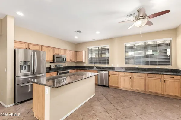 $1,995 | 202 East Rock Wren Drive, San Tan Valley, AZ 85143