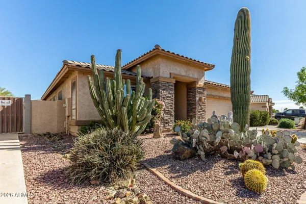 $1,995 | 202 East Rock Wren Drive, San Tan Valley, AZ 85143