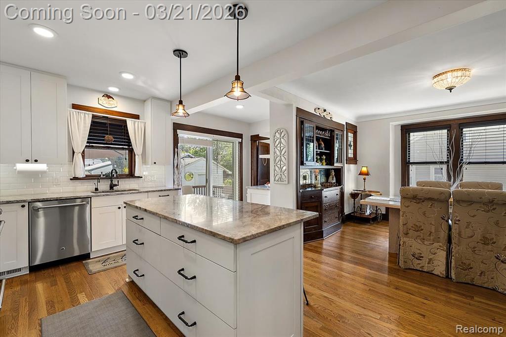 1957 Columbia Road Berkley, MI 48072 - Photo 17 of 56 Gallery Image 17