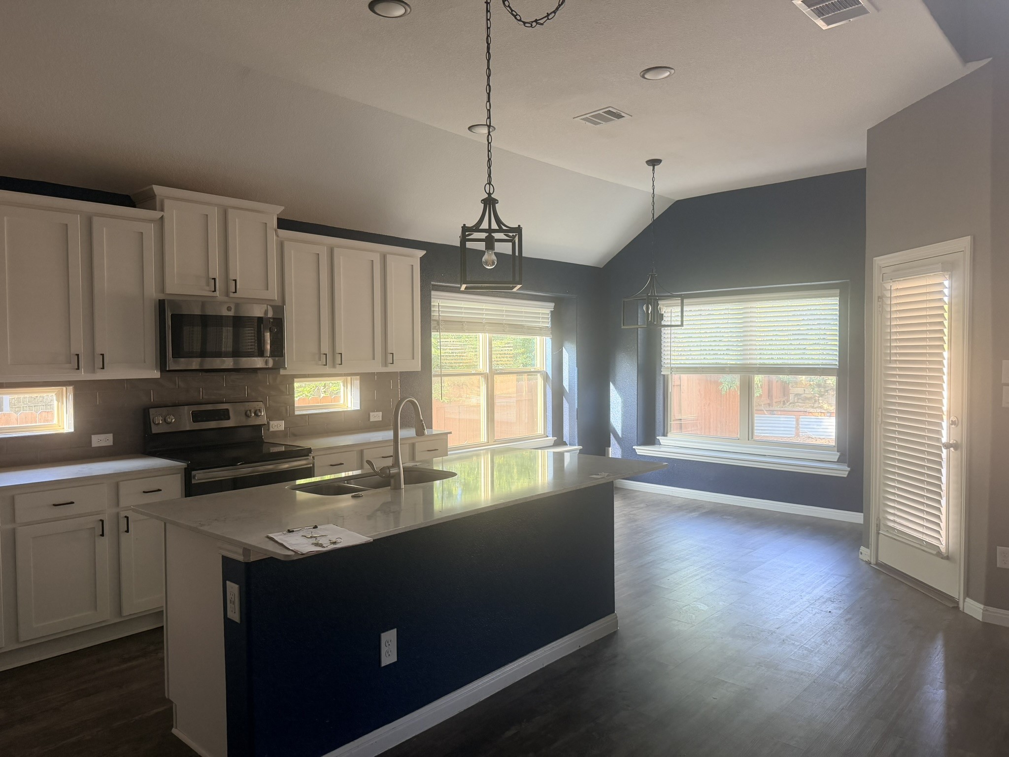 1336 Terrace View Drive Georgetown, TX 78628 - Photo 8 of 20