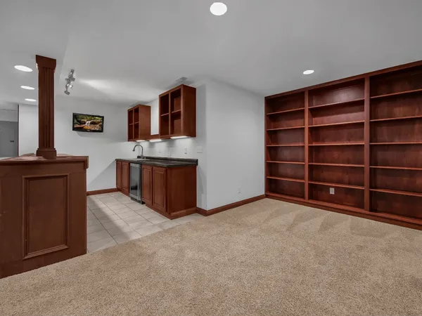 $749,000 | 24347 Park Pl Estates Drive, Lawrenceburg, IN 47025