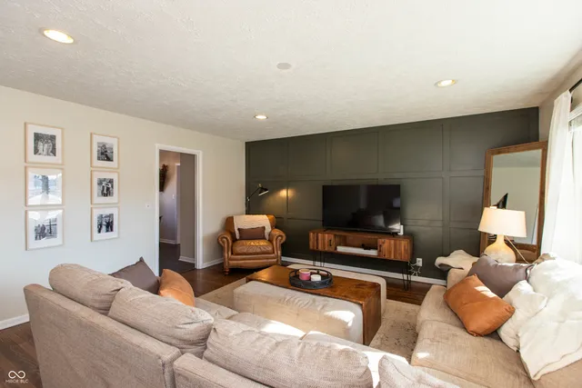 $355,000 | 3014 East 71st Street, Indianapolis, IN 46220