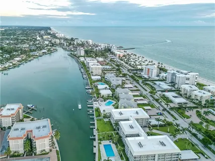 $3,249,000 | 505 Harbour Drive, Naples, FL 34103