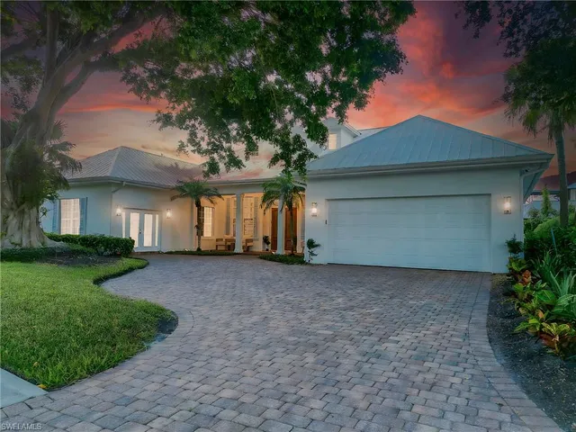 $3,249,000 | 505 Harbour Drive, Naples, FL 34103