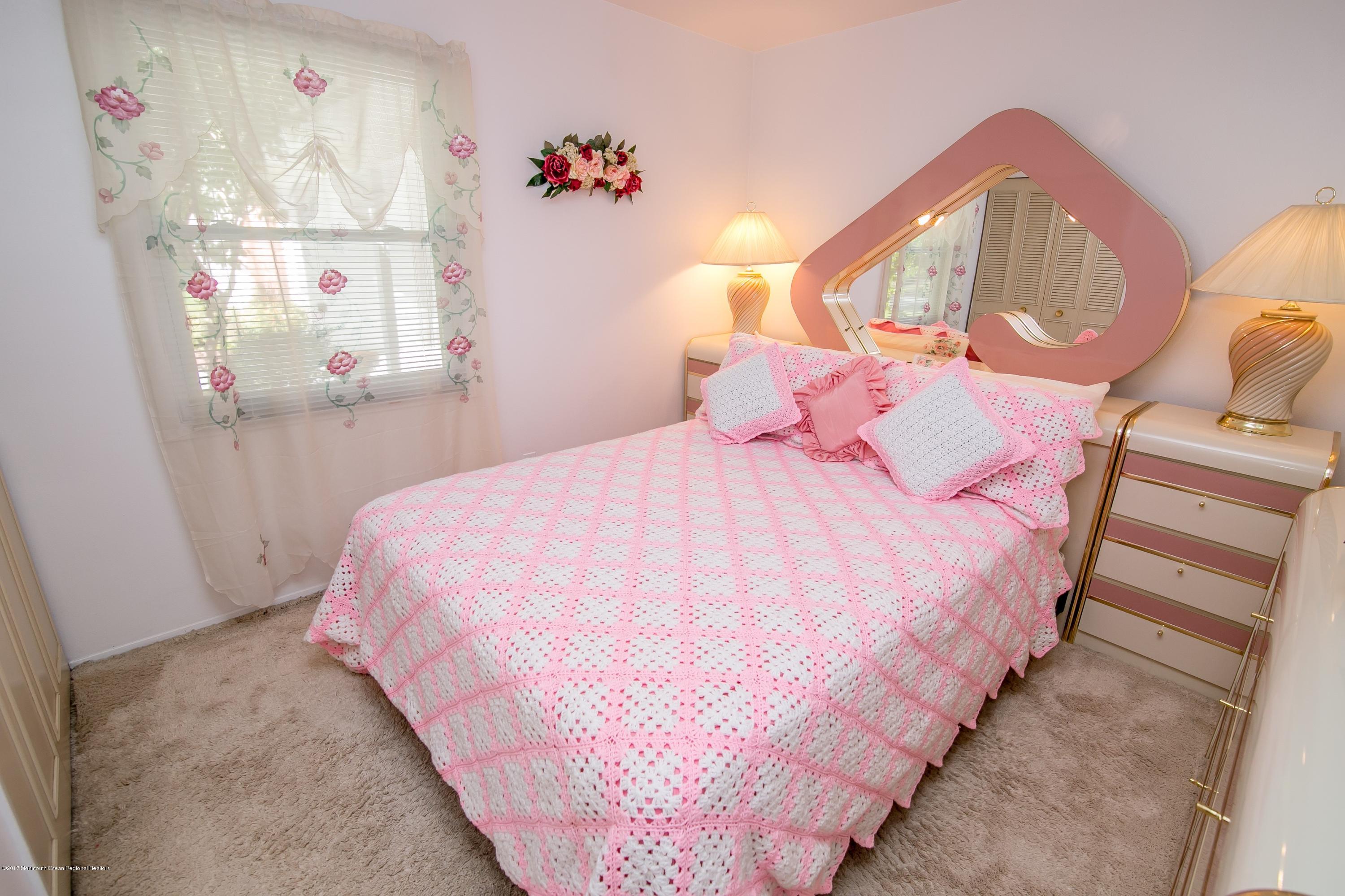 24 Collingwood Road Marlboro, NJ 07746 - Photo 23 of 25 Bedroom4