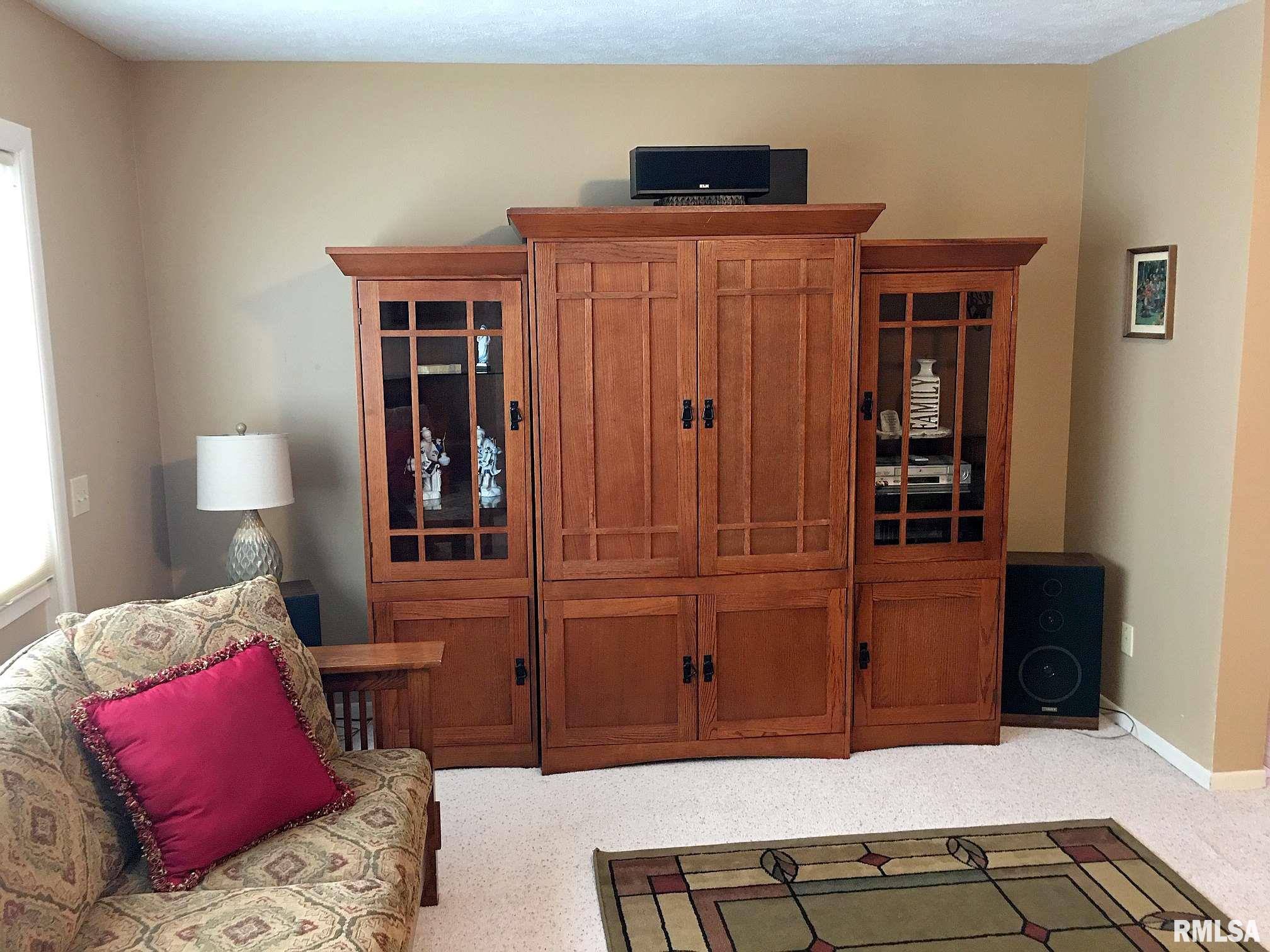 93 Country Place Springfield, IL 62703 - Photo 14 of 47