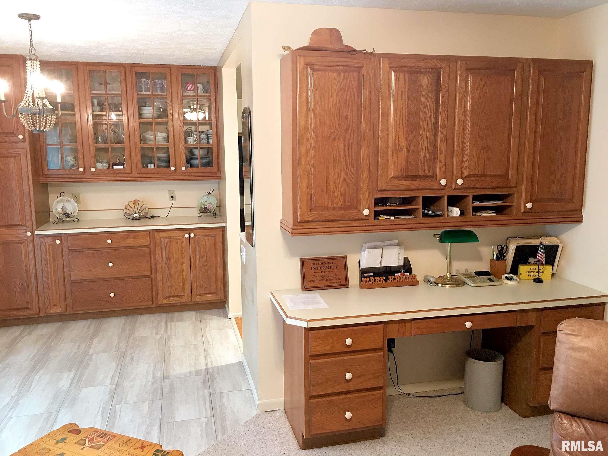 93 Country Place Springfield, IL 62703 - Photo 20 of 47