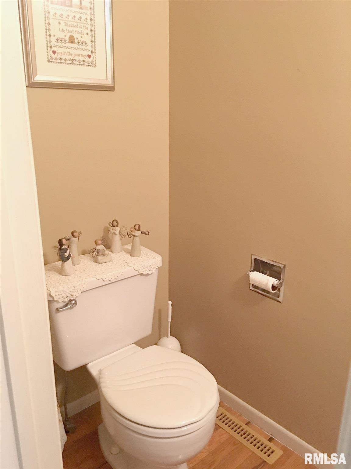 93 Country Place Springfield, IL 62703 - Photo 26 of 47