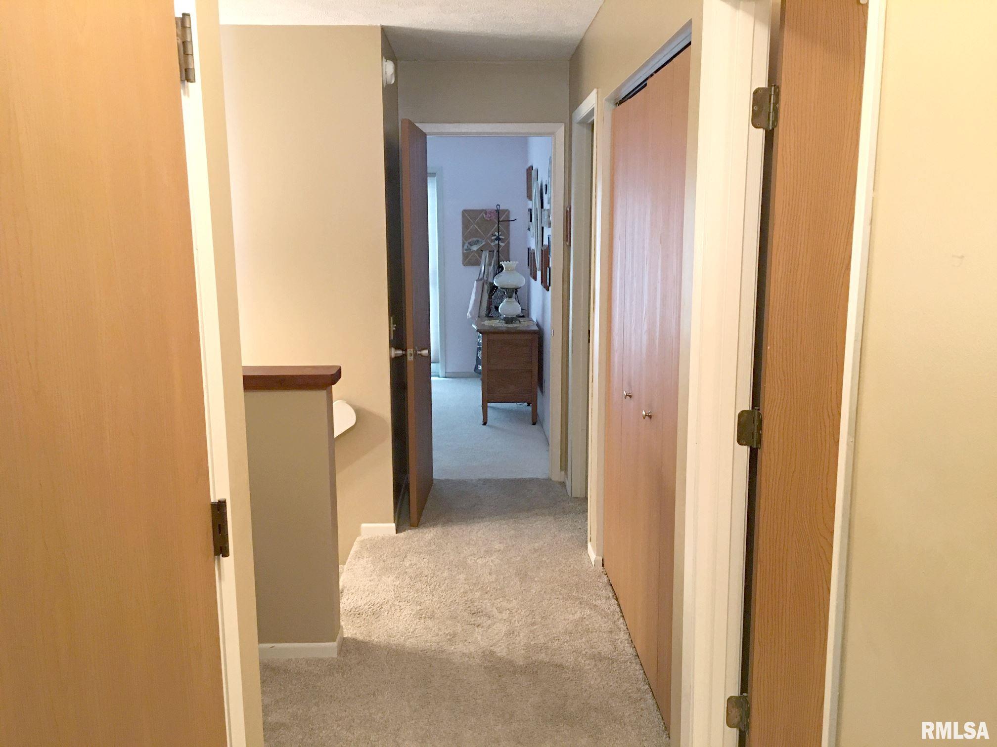 93 Country Place Springfield, IL 62703 - Photo 31 of 47
