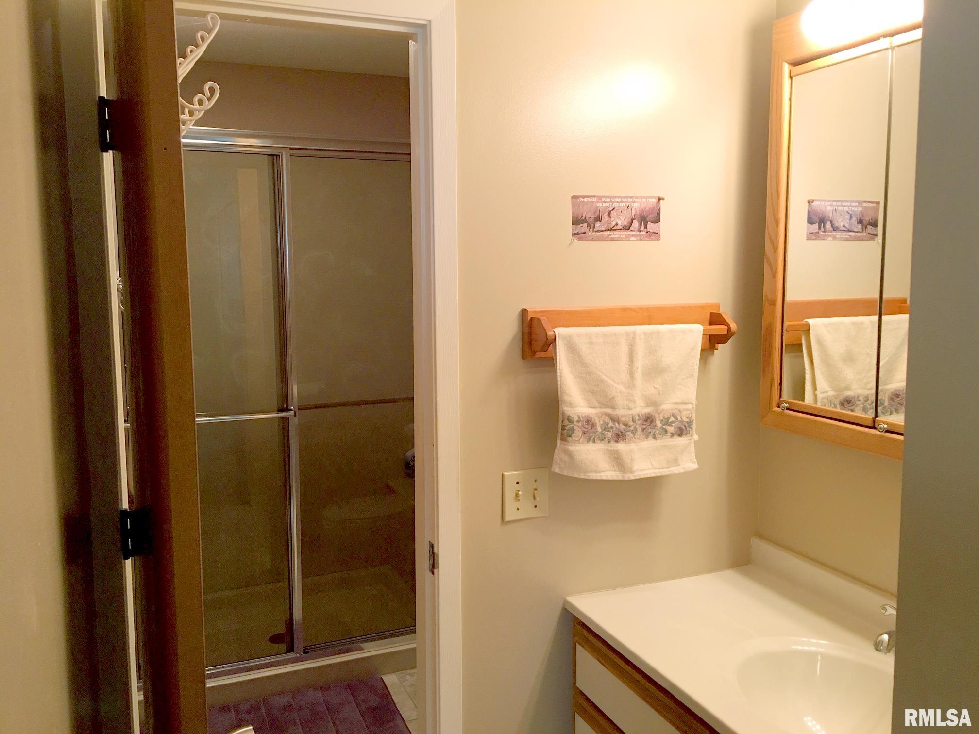 93 Country Place Springfield, IL 62703 - Photo 37 of 47