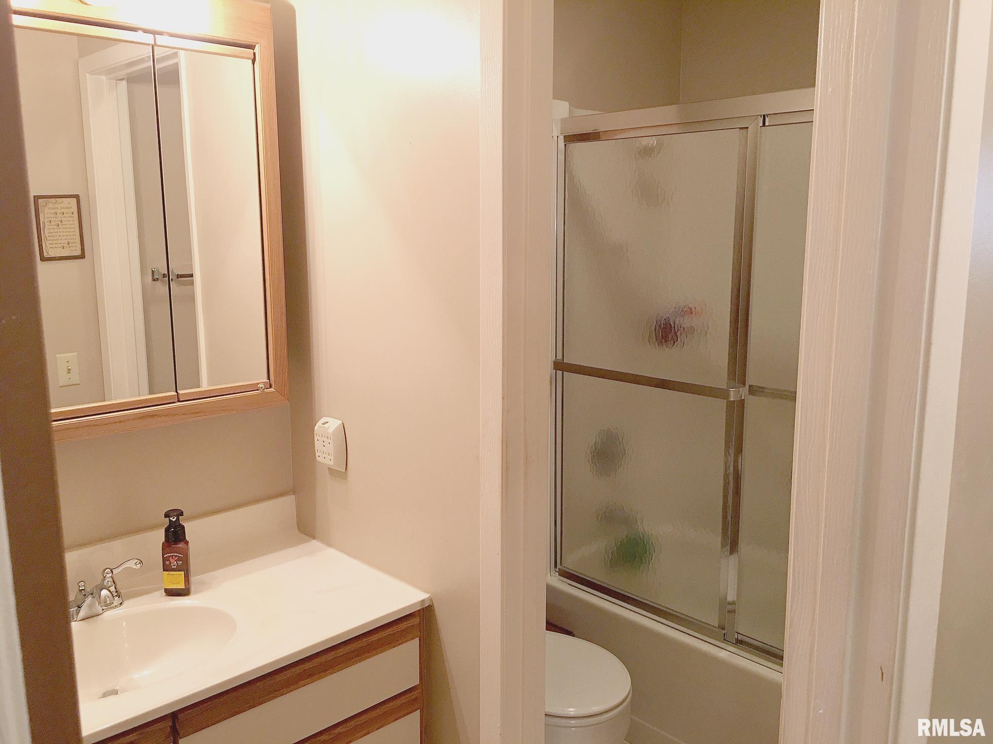 93 Country Place Springfield, IL 62703 - Photo 39 of 47